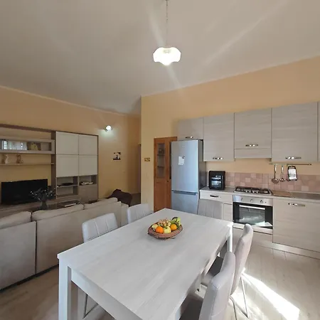 Casa Di Nonna Apartment *